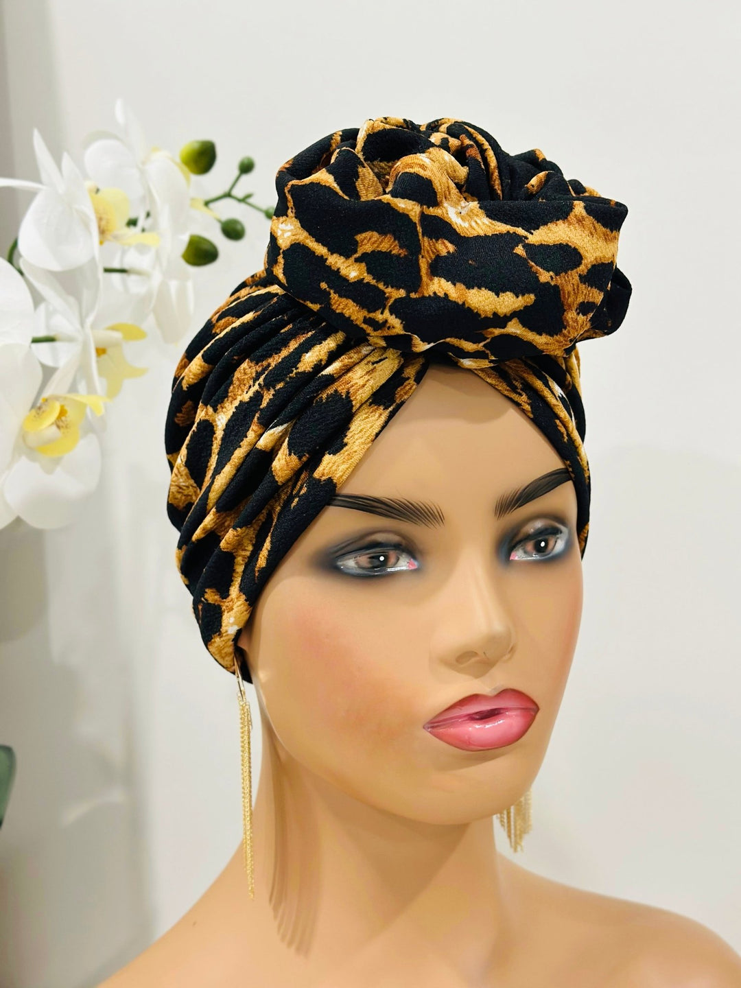 Flower-Design Turban - Stylish women's headwrap